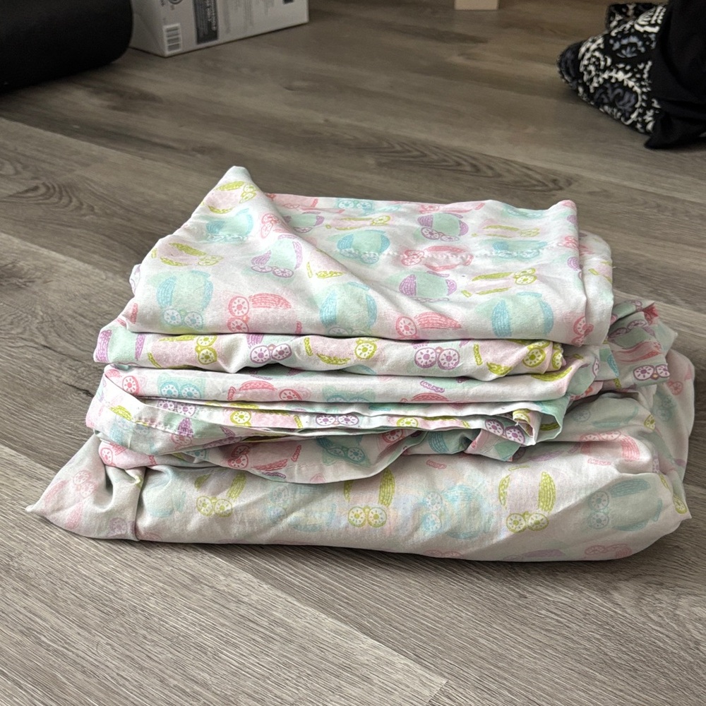 Colorful Owl Print Bedding Set